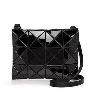 Bao Bao Issey Miyake
Lucent Crossbody in black
